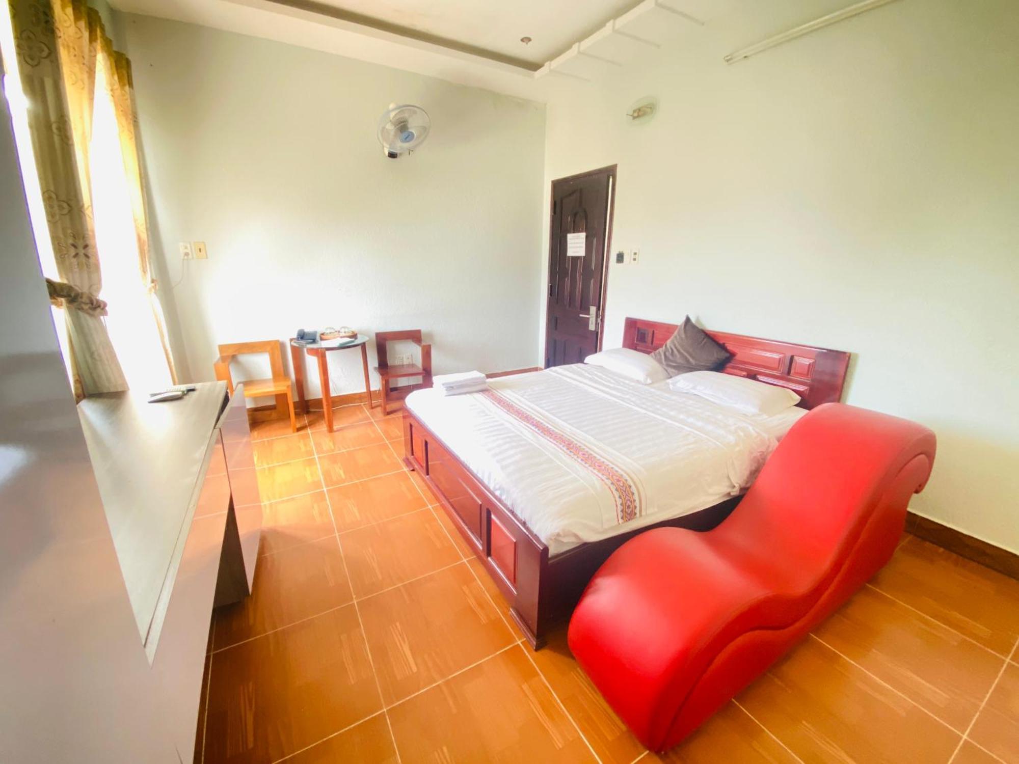 Hong My Hotel Tỉnh Kontum Екстериор снимка