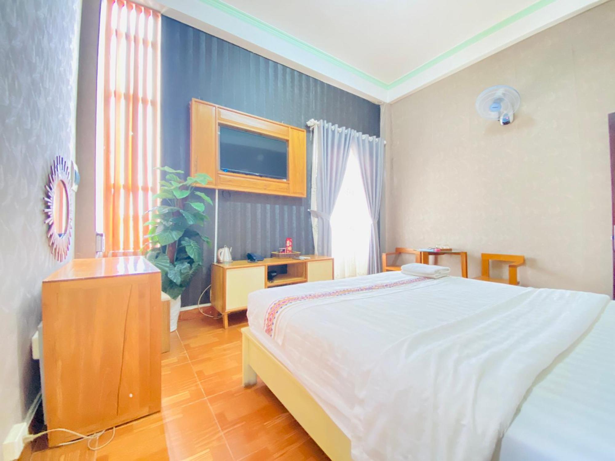 Hong My Hotel Tỉnh Kontum Екстериор снимка